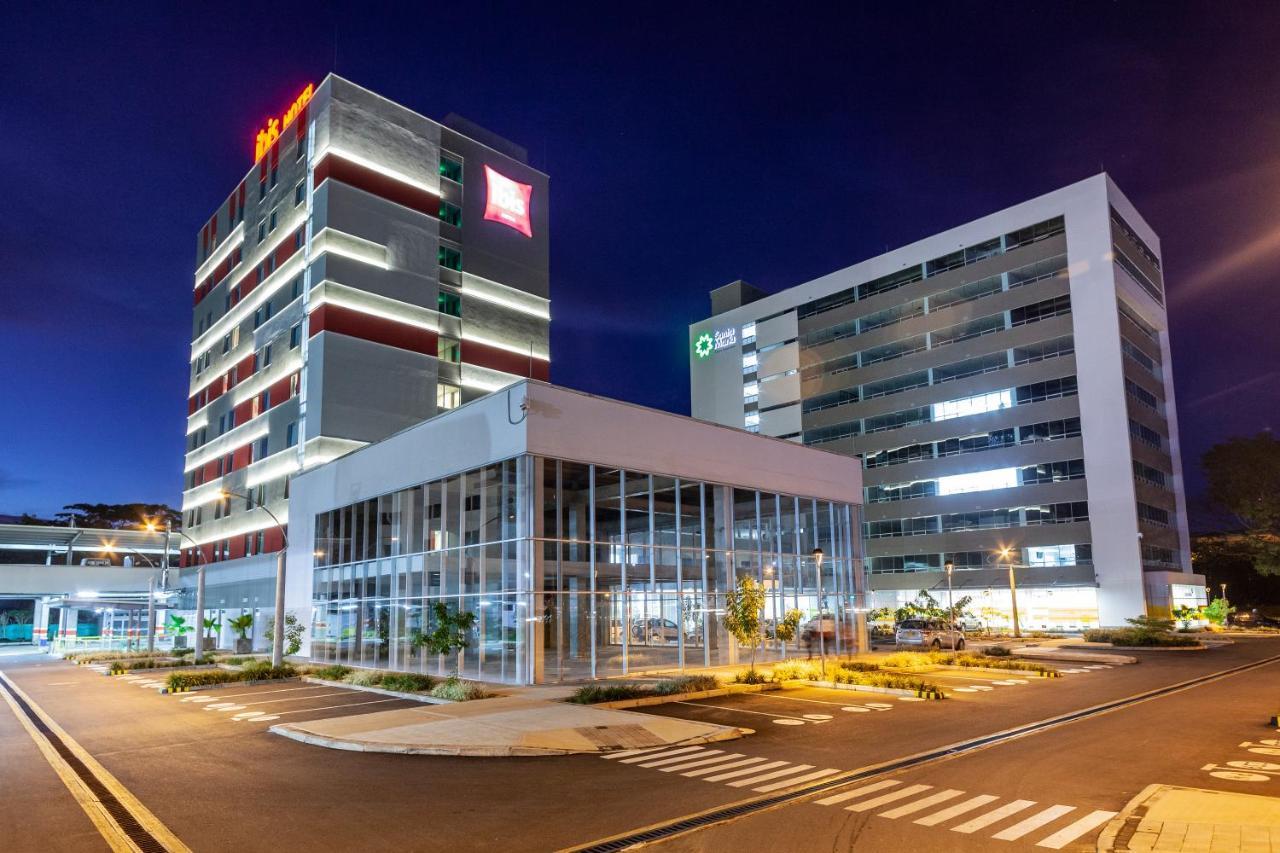 Ibis Apartado Exterior photo
